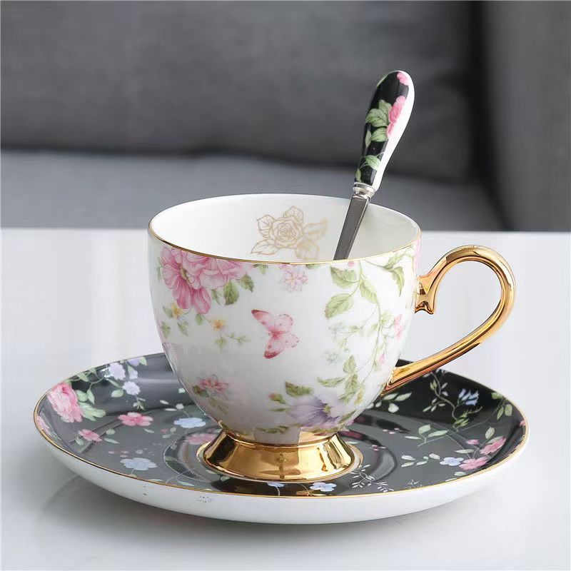 European-Style Bone China Coffee cup And Saucer Creative Ceramic Cup Afternoon Tea Cup Flower Tea Cup Set