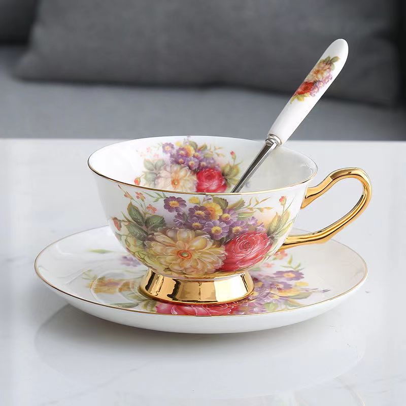 European-Style Bone China Coffee cup And Saucer Creative Ceramic Cup Afternoon Tea Cup Flower Tea Cup Set