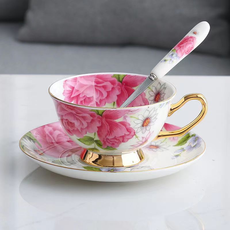 European-Style Bone China Coffee cup And Saucer Creative Ceramic Cup Afternoon Tea Cup Flower Tea Cup Set