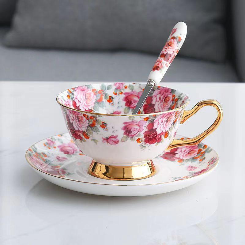 European-Style Bone China Coffee cup And Saucer Creative Ceramic Cup Afternoon Tea Cup Flower Tea Cup Set